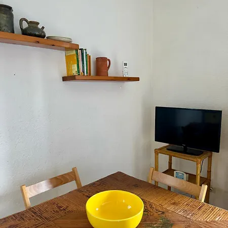 Bilocale A 300mt Dalla La Cinta